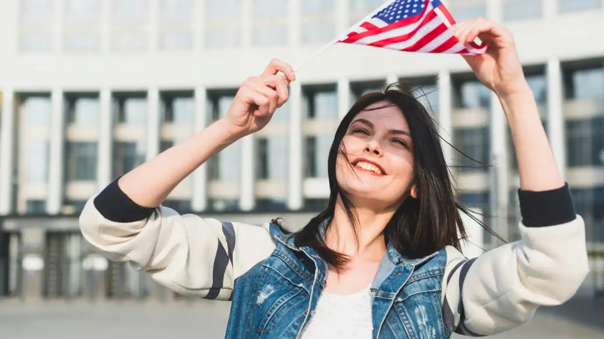 lady-with-usa-flag